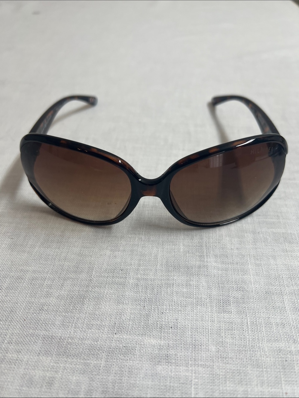 🌞 Tommy Hilfiger Trista Oversized Tortoiseshell Brown Gradient Sunglasses Adult